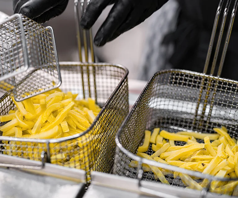 Benefits of Wire Mesh in Food and Beverage Processing